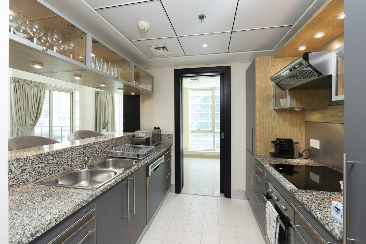 Luxurious Waterfront Stay at Al Majara, Dubai Marina — photo 9
