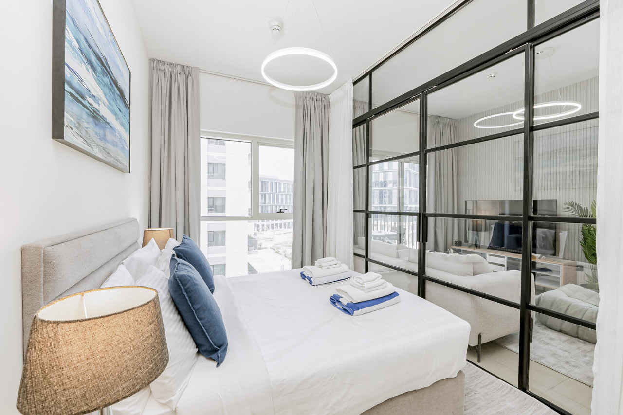 Luxury at Socio Dubai Hills, 2 Beds, Sleeps 4 — photo 13